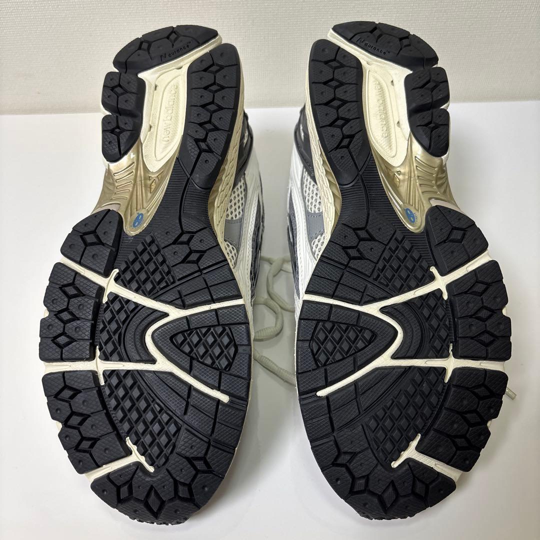 美品ニューバランス スニーカー U1906NA 24.5cm