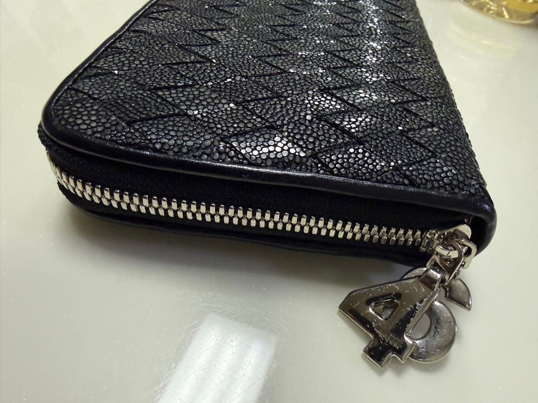 muta ムータ ラウンドファスナー 長財布 エイ革 スティングレイ