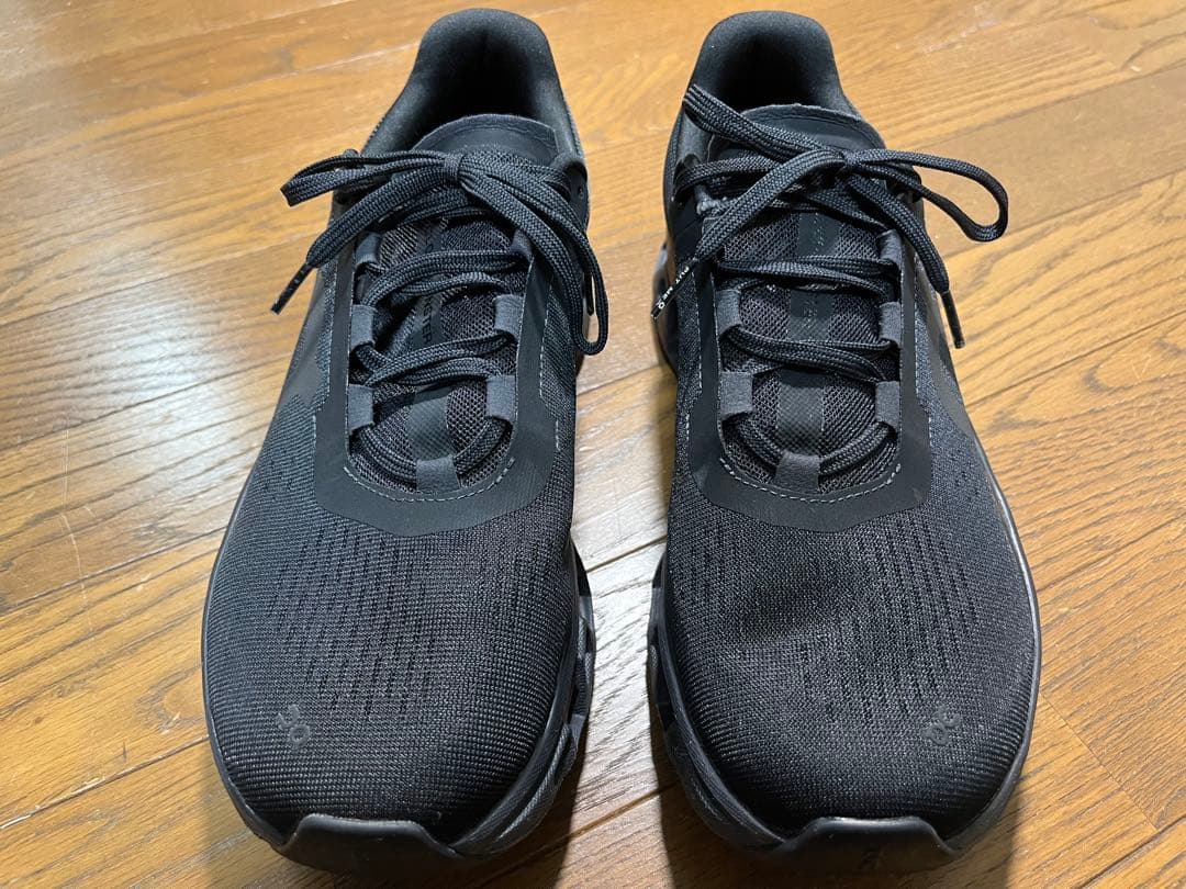 初代クラウドモンスター On ブラック ランニングシューズ 27.5cm