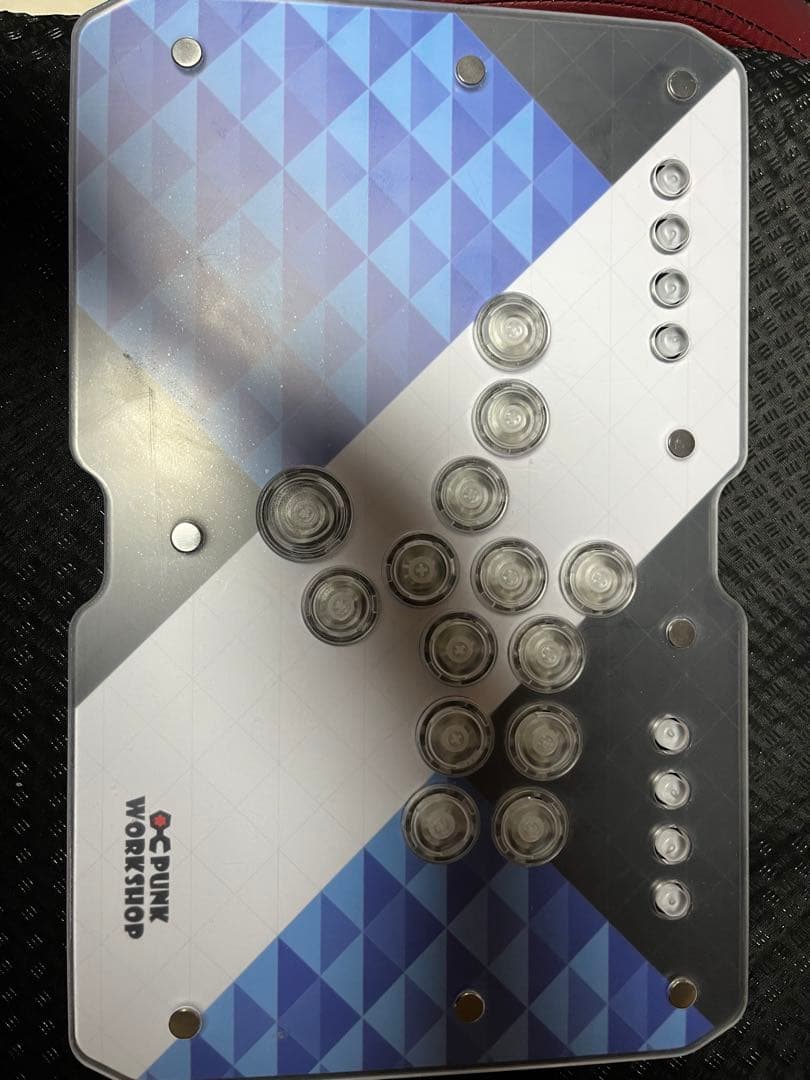 パンクワークショップ　レバーレス　ps5対応 ULTRA BOX レバーレスコントローラー GUILTY GEAR -STRIVE- モデル