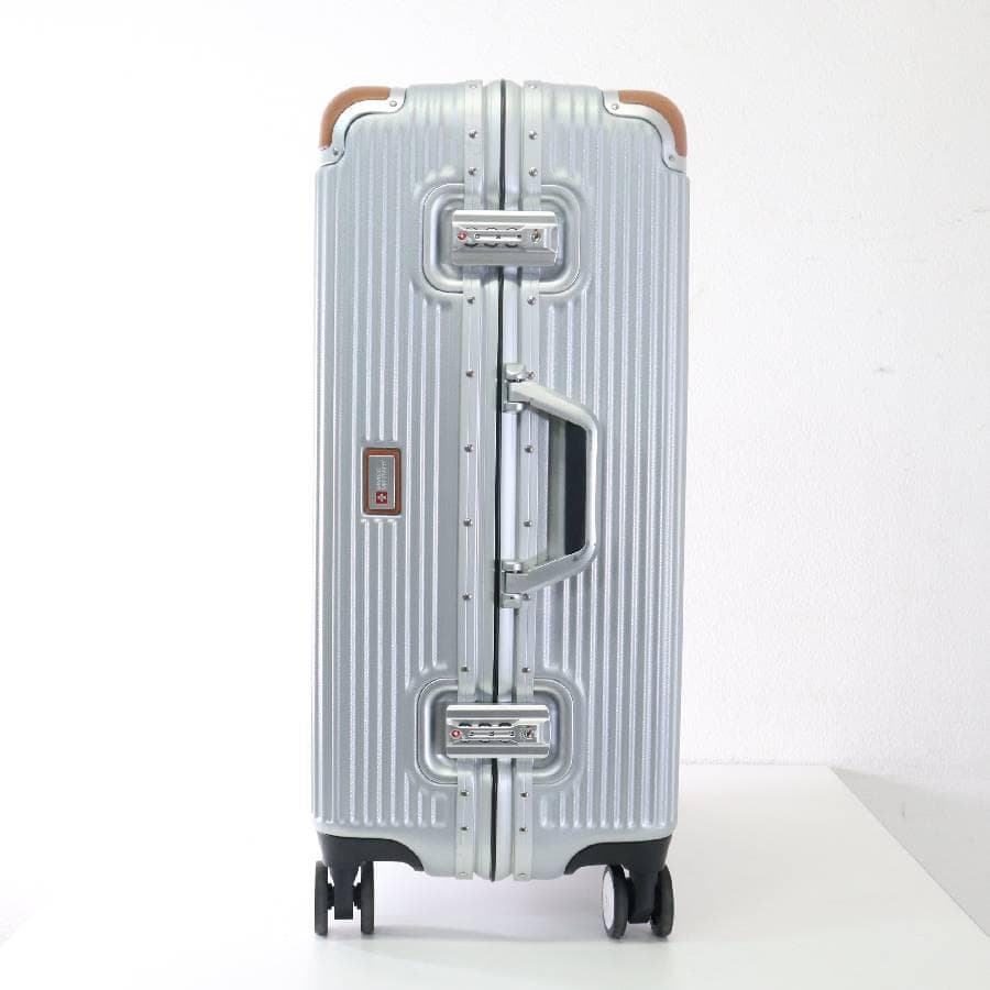 値下展示品 スイスミリタリー プレミアムCタイプ シルバー 64L スーツ