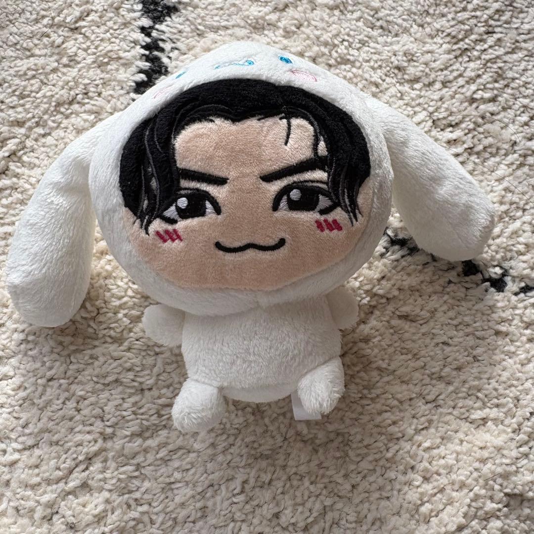 川村壱馬 シナモロール ぬいぐるみ - メルカリ