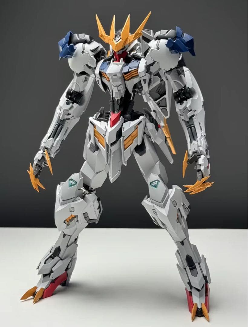 希少新品 合金フレーム MG級 1/100 ガンダムバルバトスルプスレクス 狼