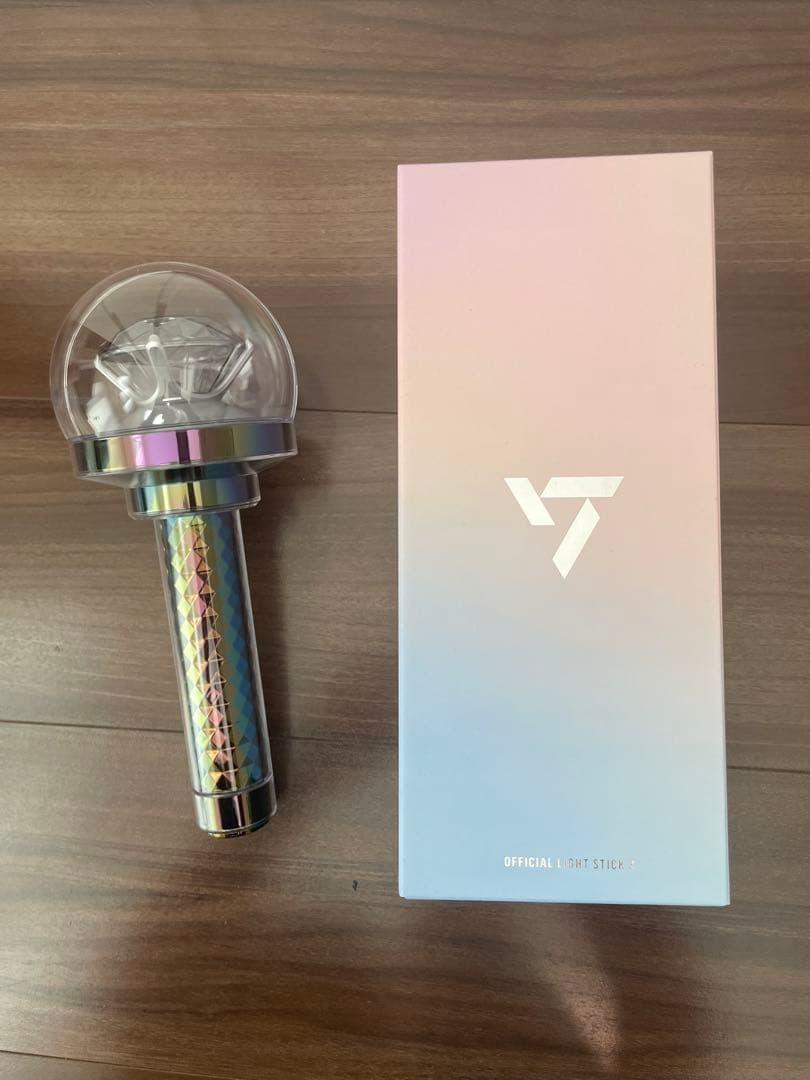 SEVENTEEN ペンライト 2024年製 - メルカリ