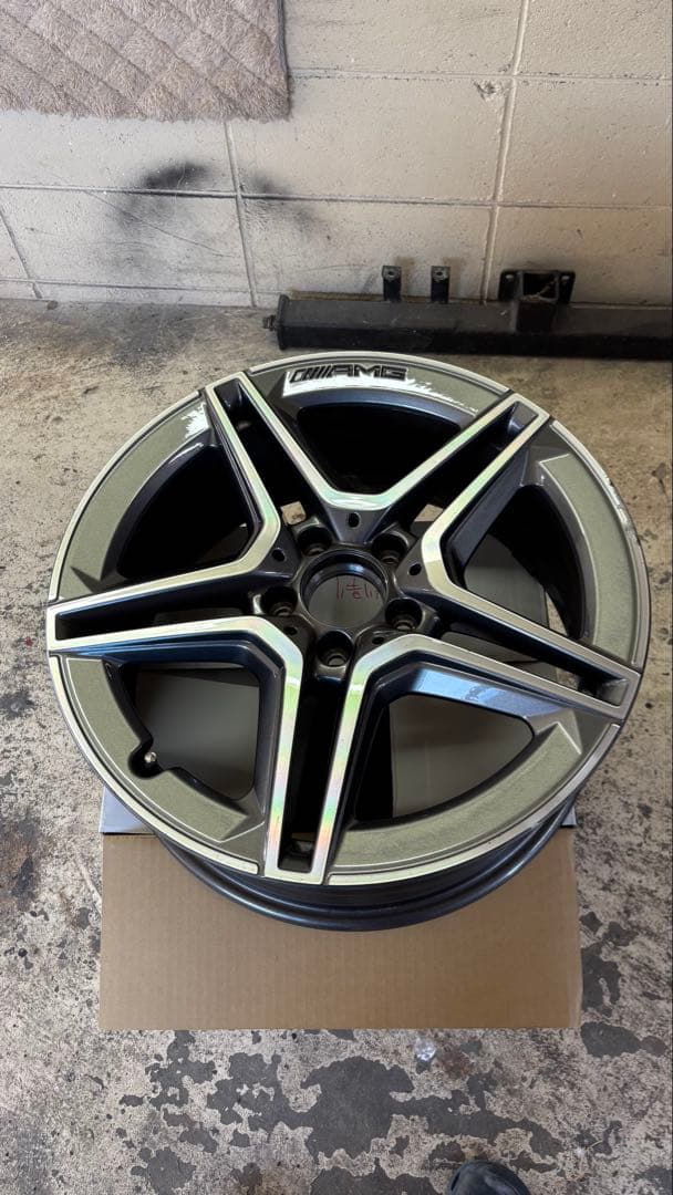 AMG純正ホイール W177　Aクラス　CLA 7.5J×18H2-N　ET49