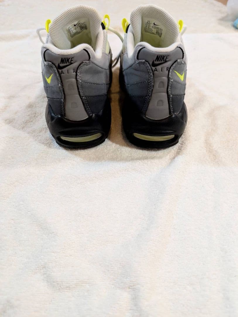 毎日値下げ ナイキ エアマックス95 イエローグラデ 2020☆正規品☆美品