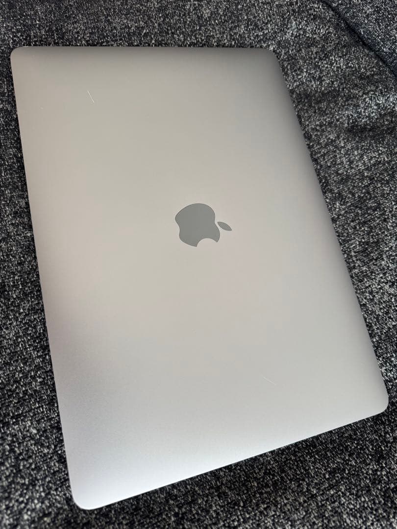 Apple MacBook Air M1 256gb16gb シルバー　本体のみ 13.3インチMacBook Air [整備済製品] 8コアCPUと7コアGPUを搭載した