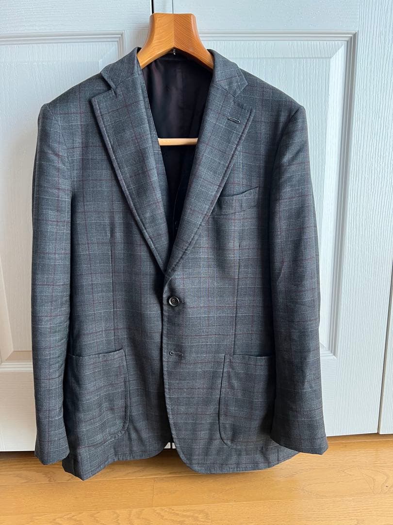 r*n様 ISAIA グレー チェック柄 ビジネスジャケットとベスト Next：日本 グレー - シグネチャー Zignone イタリアンウールカシミア