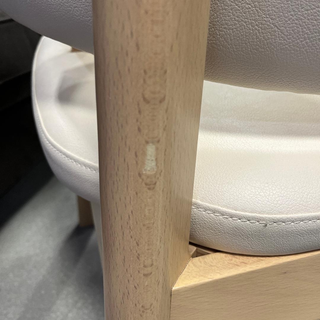 極美品 ADAL アダル ペコ 授乳サポートチェア - メルカリ