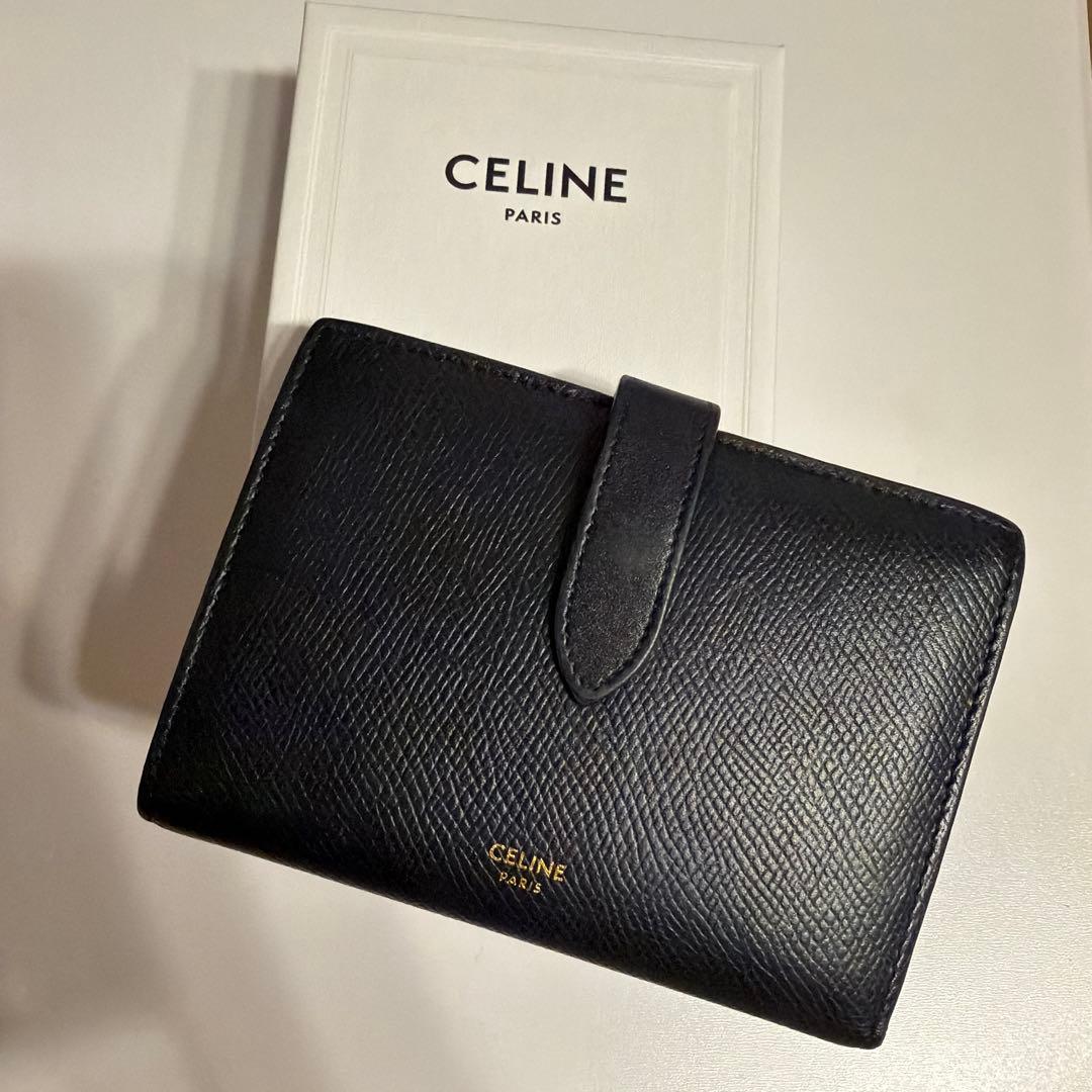 CELINE ブラックレザー 二つ折り財布 - メルカリ