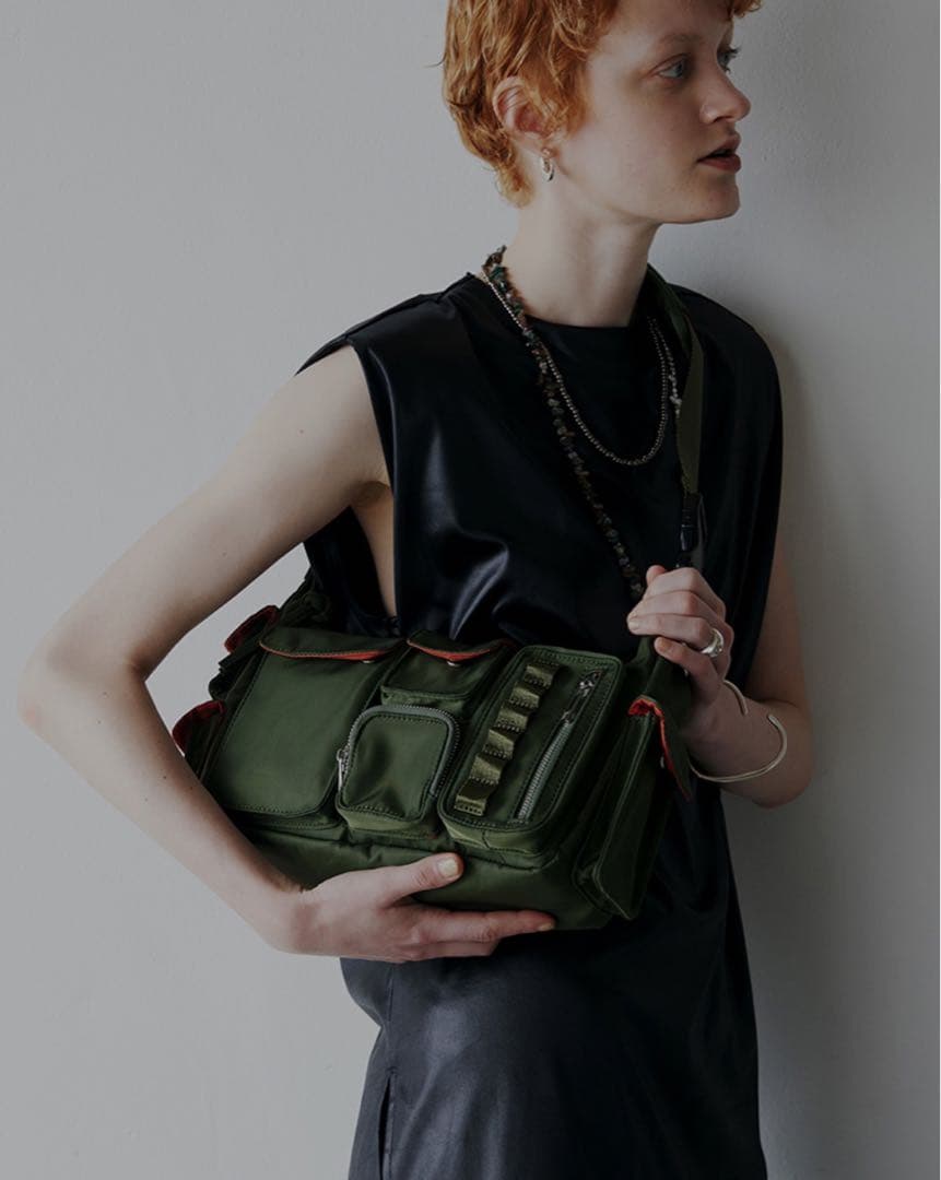 ameri vintage 黒 ナイロン ショルダーバッグ アメリヴィンテージ