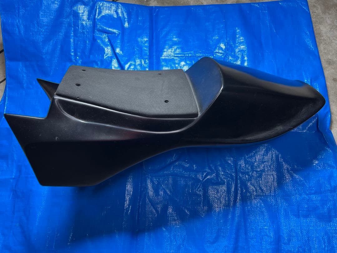 陽亮様専用 エイプ50 スペンサーレプリカ シートカウル - メルカリ