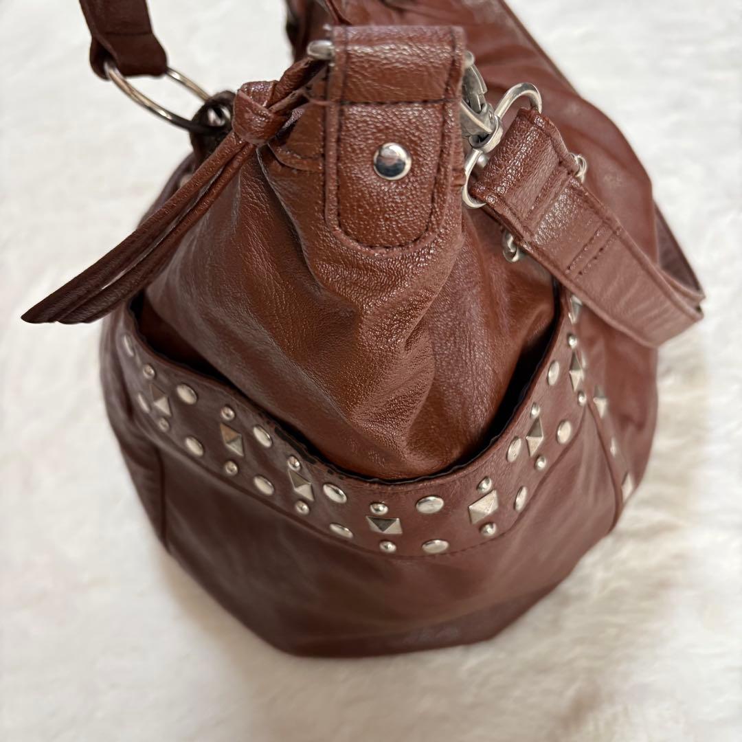 00s archive スタッズ レザー調 ショルダーバッグ y2k グラン - メルカリ