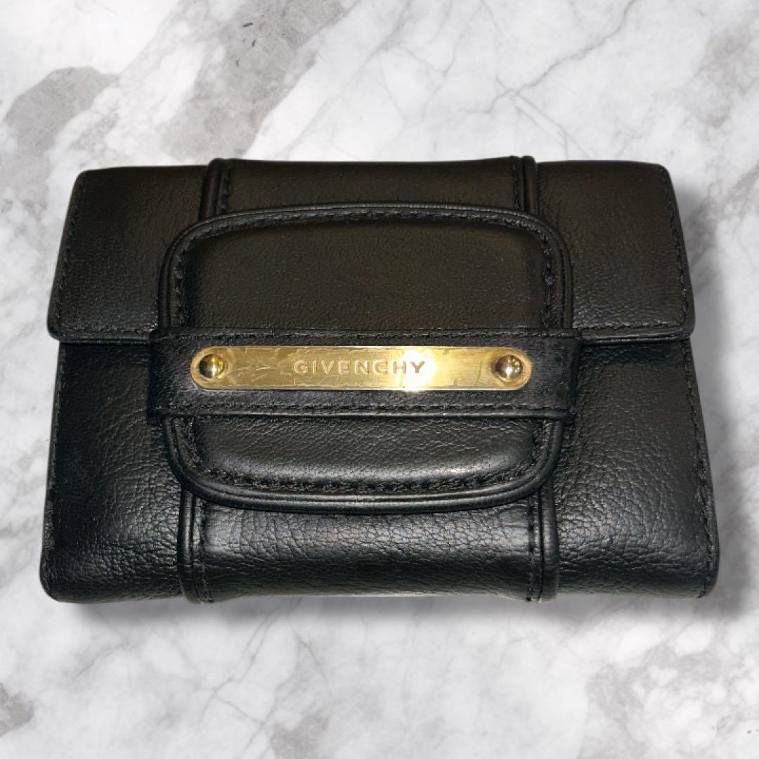 美品 GIVENCHY レザー二つ折り財布 黒 - メルカリ