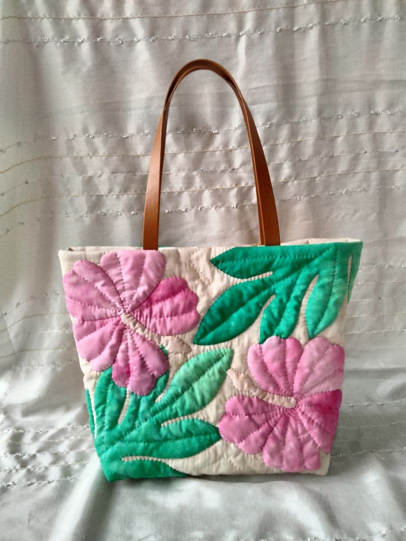 ☆280.ハワイアンキルト・バッグ・ハイビスカス＆モンステラ - メルカリ