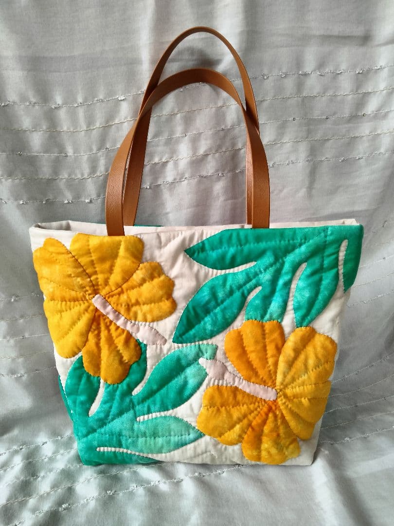 ☆280.ハワイアンキルト・バッグ・ハイビスカス＆モンステラ - メルカリ
