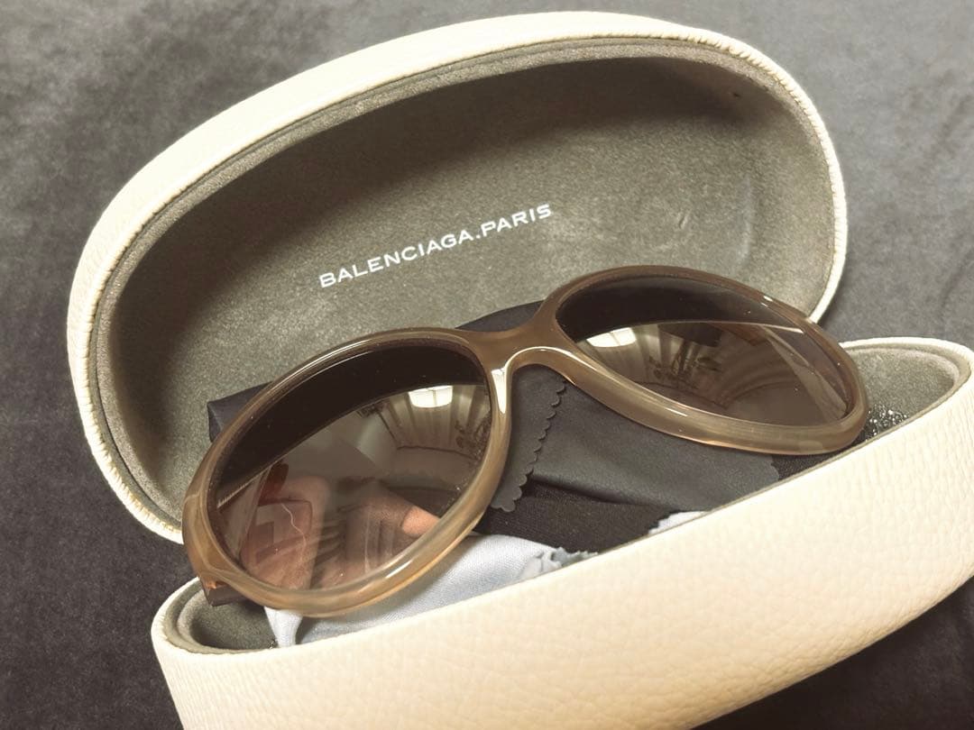 [匿名配送]バレンシアガ　サングラス[限定セール] 楽天市場】【最大2万円OFFクーポン対象・3/8限定】BALENCIAGA