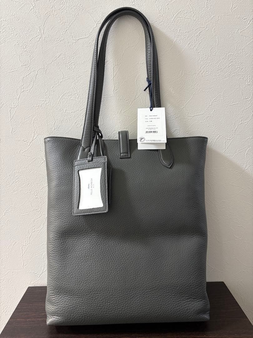 ペッレモルビダ チャコールグレー スリムレザートートバッグ 未使用