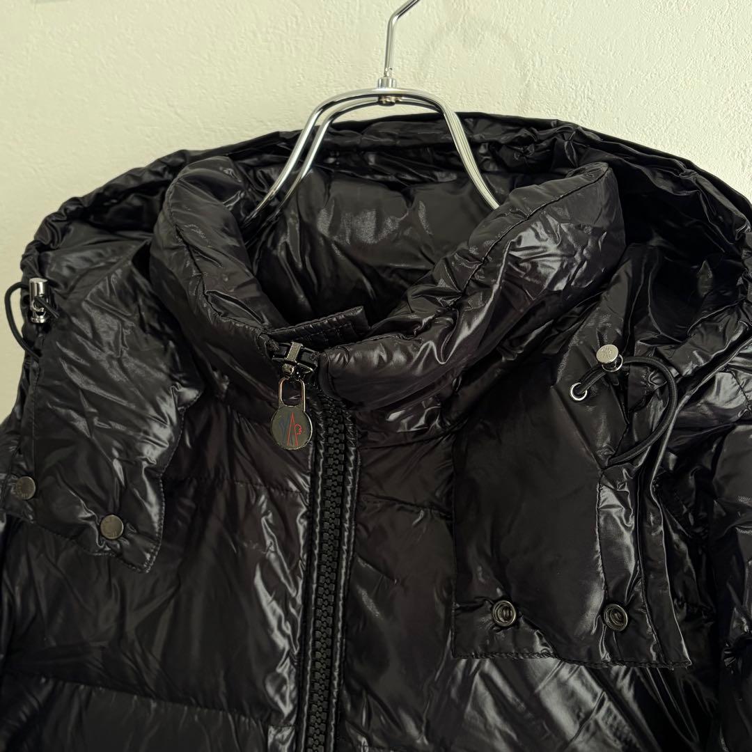 美品✨】モンクレール MAYA ダウン 黒 DISTタグ シリアル認識済 - メルカリ