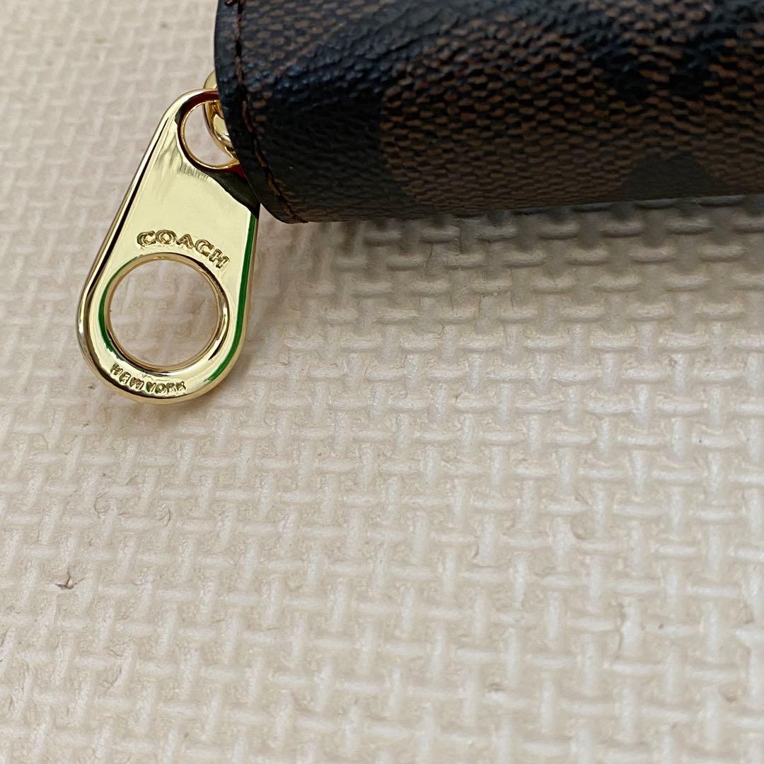 COACH 新品】コーチ 長財布 ストラップ付 ラウンドジップ ギフトにも