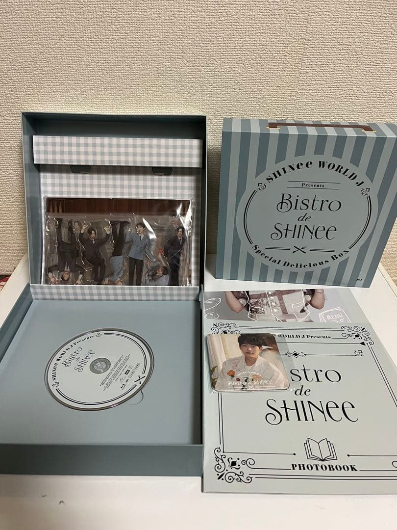 OneMall provides Mercari products: SHINee CD まとめ売り㉜
