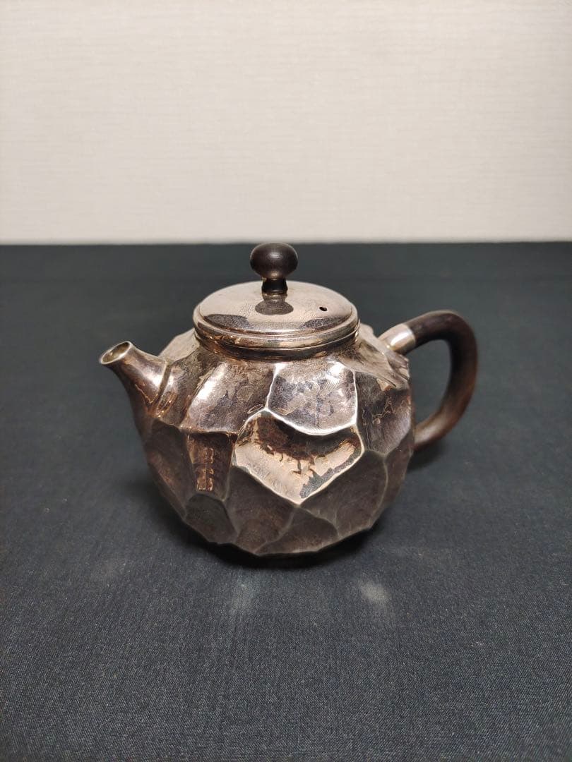 純銀急須　銀瓶　茶道具　214g 純銀製 純銀細工 植物模様 銀瓶 急須 茶器 茶道具 – キングラム