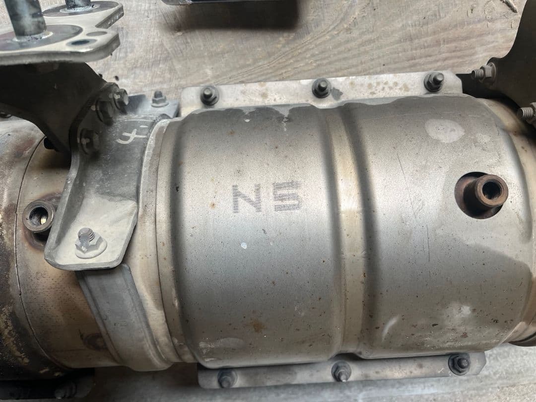 トヨタ ダイナ DPF触媒マフラー N5 78230 - メルカリ