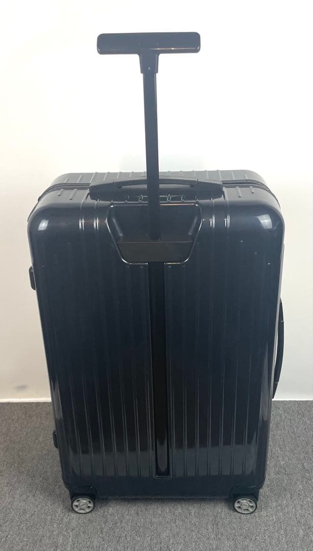 RIMOWA サルサエアー 65L TSAダイヤルロック搭載 4輪 ネイビー - メルカリ