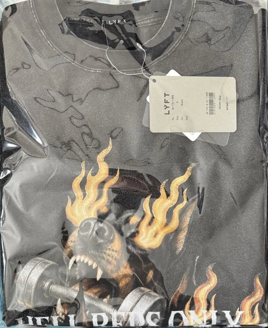 LYFT ドーベルマンTシャツ - メルカリ