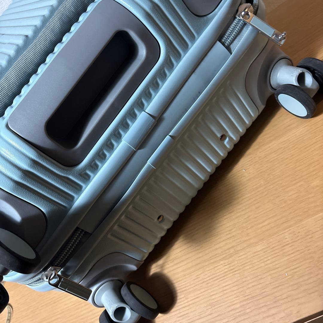 イノベーター innovator スーツケース 鍵なし❗️ - メルカリ