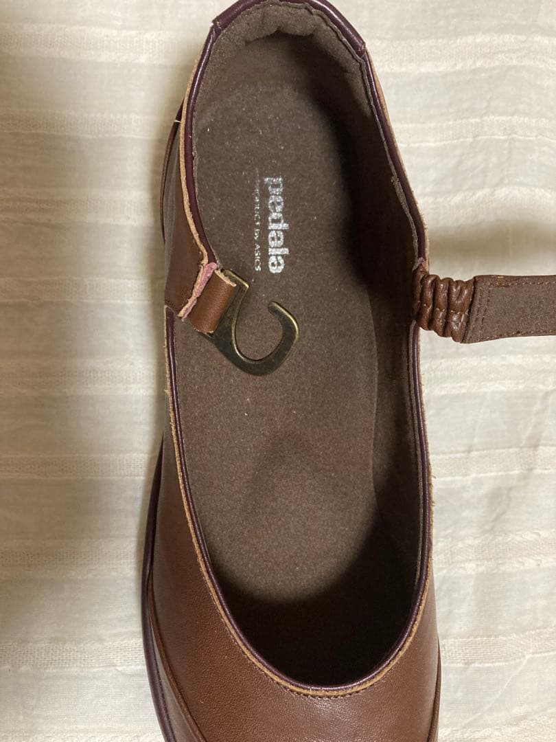 アシックス ペダラ 24 新品 ブラウン フラットシューズ