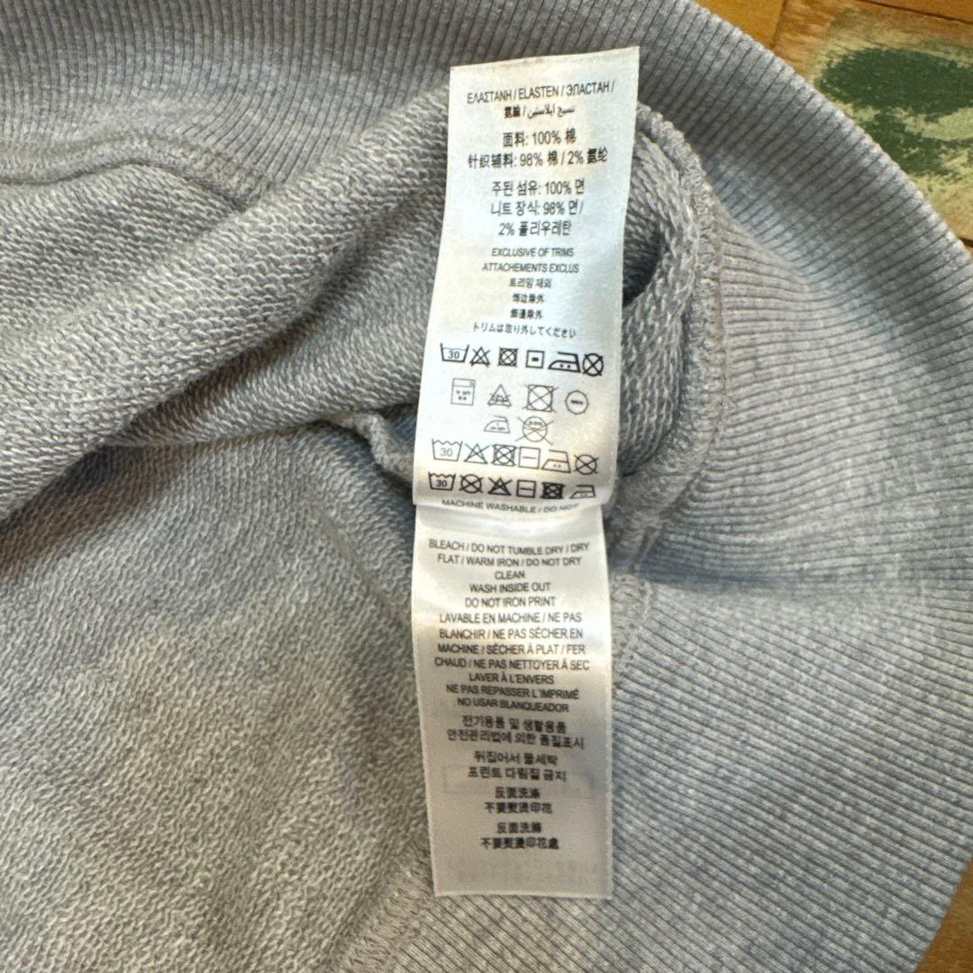 バーバリー BURBERRY グレー フーディー ハーフジップ 美品 大人気