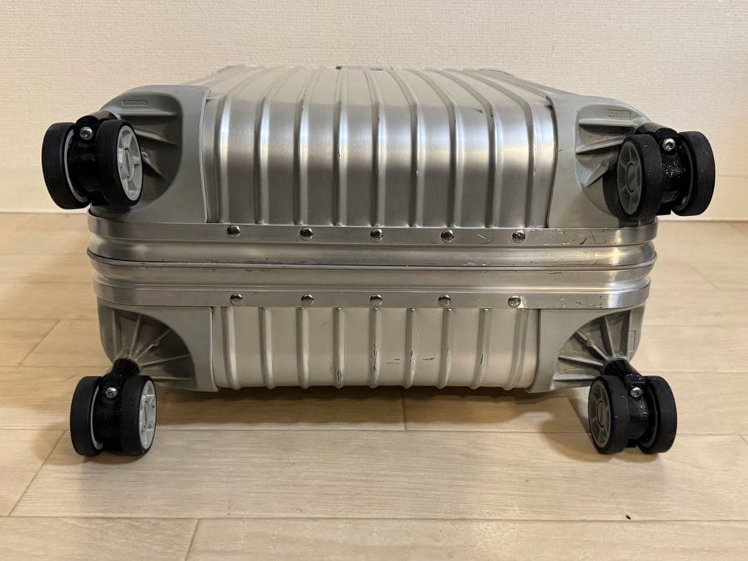 RIMOWA 】リモワ トパーズ4輪 32L 正規品 ギャランティ付き - メルカリ
