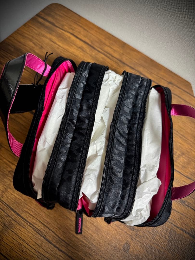 新品未使用】氷室京介 ポーチ（ミラー付き） PERSONAL JESUS - メルカリ