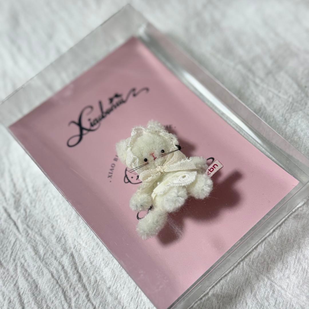 Xiaobuniu 様 猫のぬいぐるみ ホワイト モールアート 作家様 - メルカリ