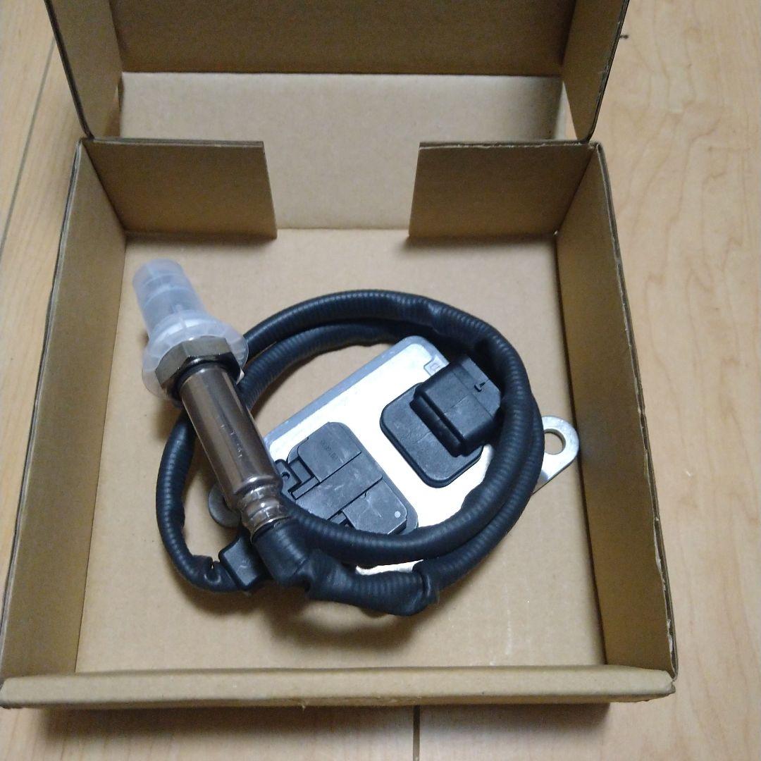 ふそう　キャンター NOxセンサー ME427826 配線ハーネス付き 三菱ふそう 三菱 FUSO キャンター Noxセンサー 新品 1個 MK667820