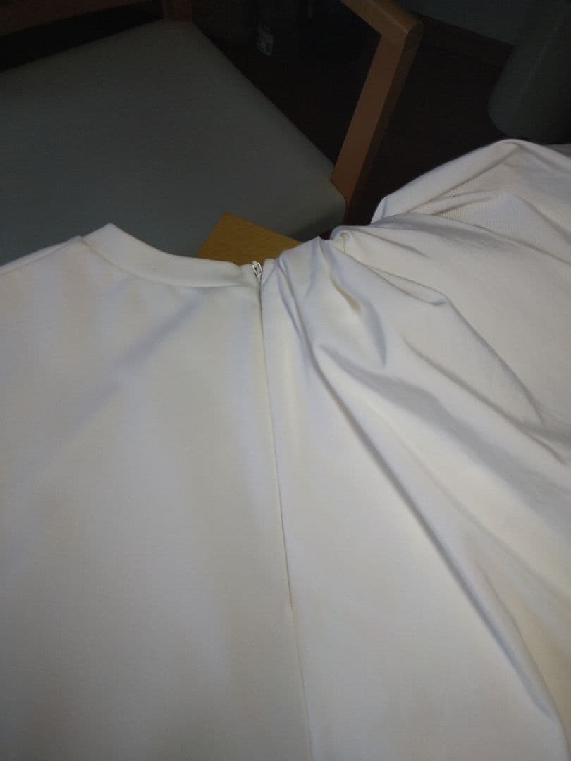 アキラナカ・トップス