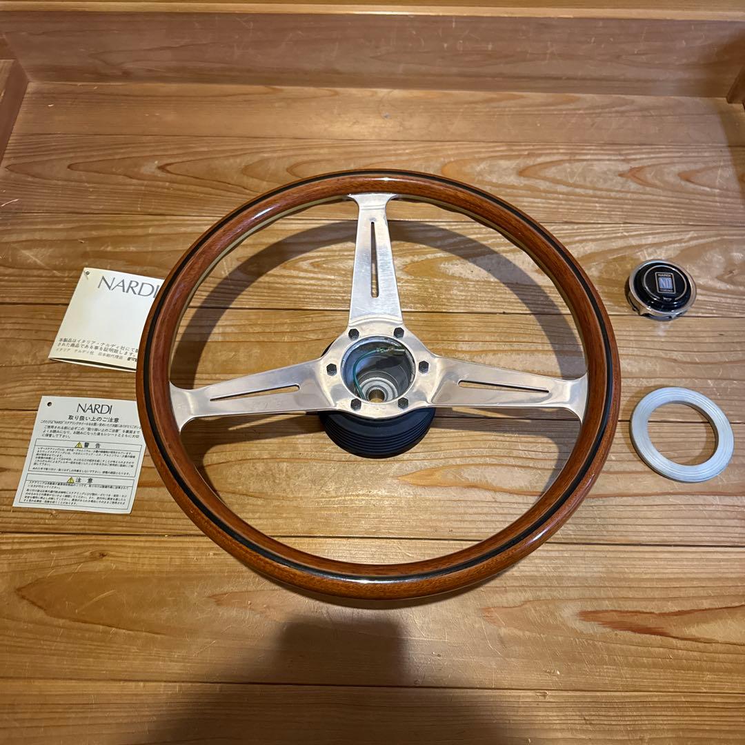 NARDI ステアリングホイール 本体　ホーンボタン付き NARDI NARDIナルディLEADER(リーダー)ステアリング[外径350mm