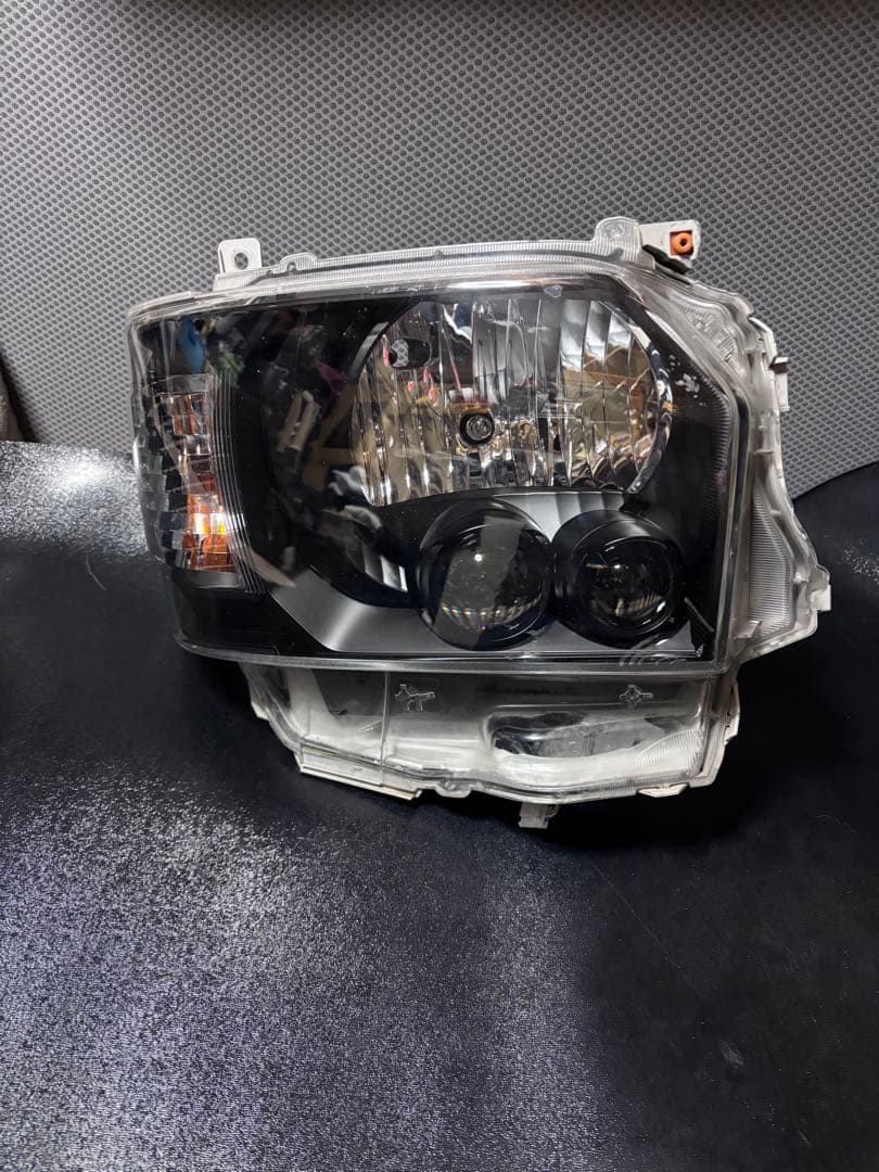 ハイエース　ヘッドライト　6型　インナーブラック ハイエース 200系 4型 5型 6型 7型 LEDヘッドライト インナーブラック