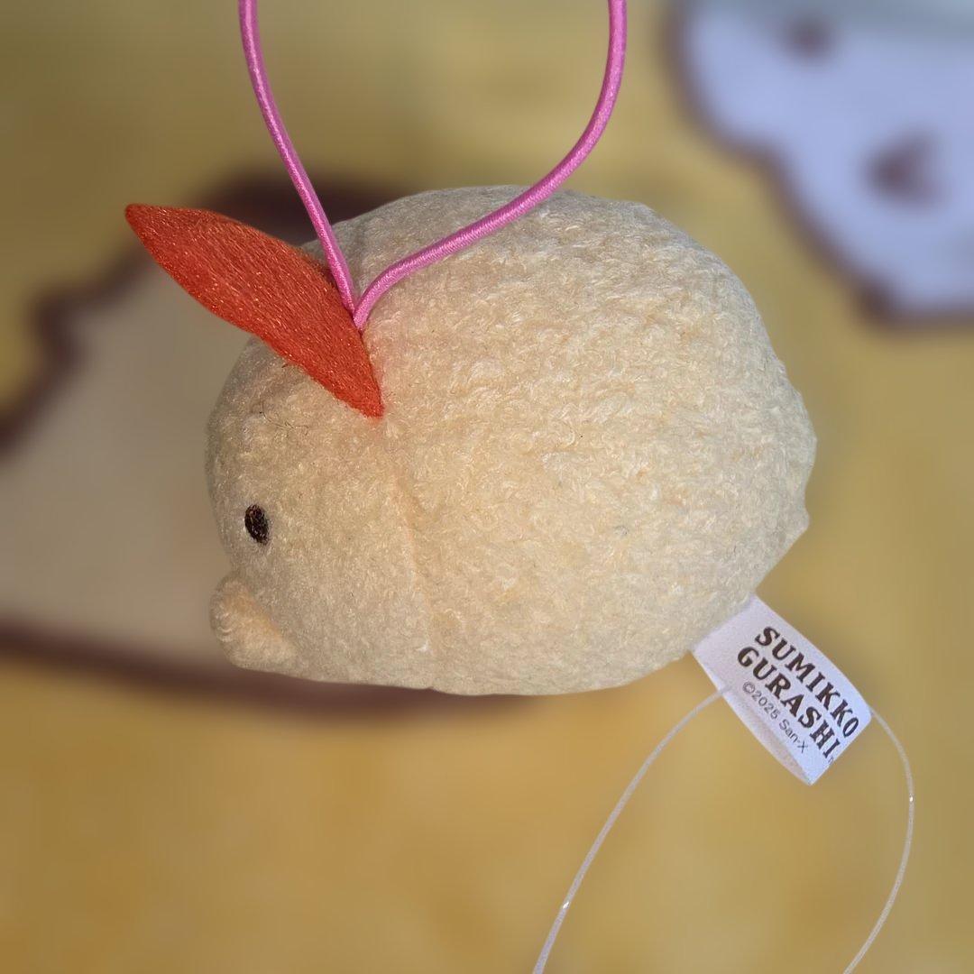 すみっコぐらし うつぶせゴムひも付きマスコット - メルカリ