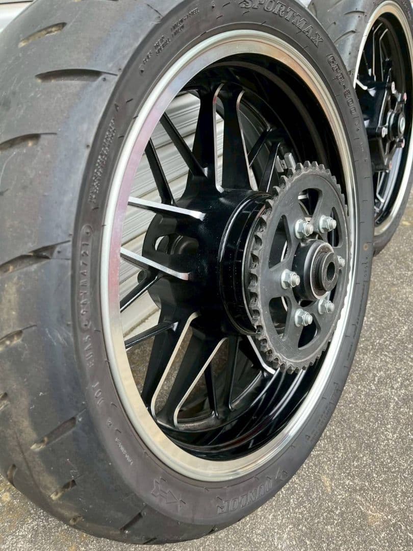 Z900RS 純正タイヤホイール前後セット CR-1コート施工 - メルカリ