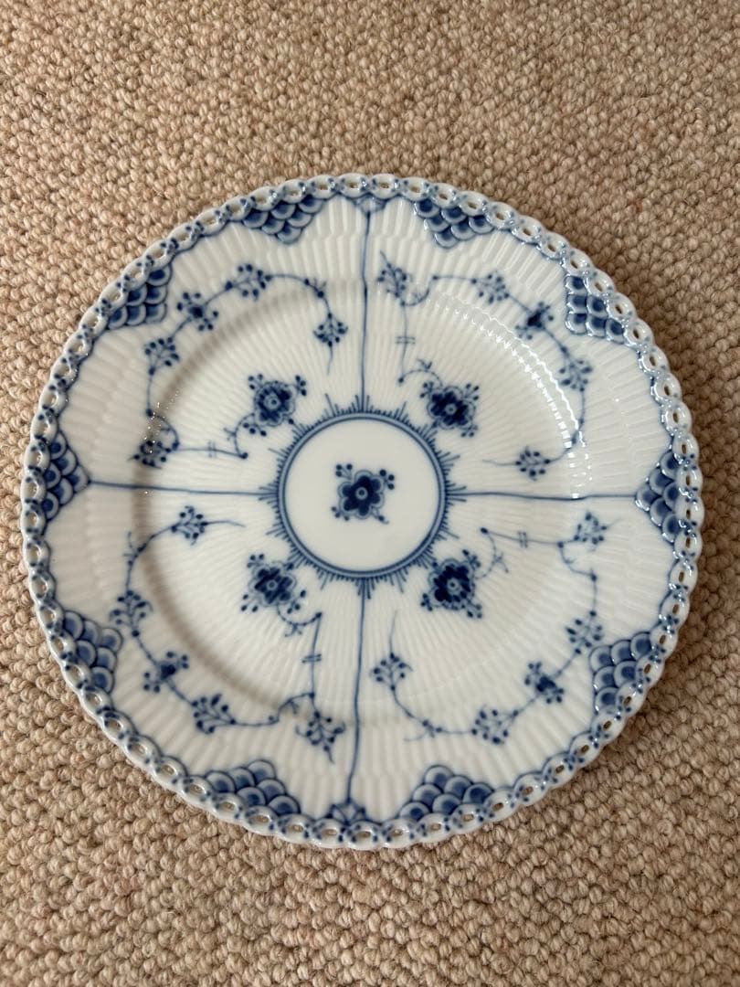 ロイヤルコペンハーゲン ブルーフルーテッド フルレース プレート ブルーフルーテッド フルレース プレート ダブルレース 21cm|ロイヤル