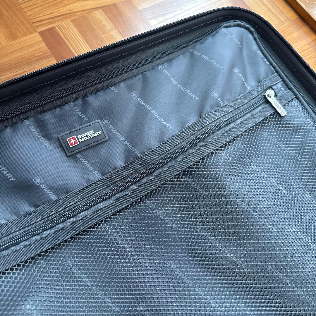 【展示品】SWISS MILITARY 機内持ち込みサイズ　キャリー　38.5L