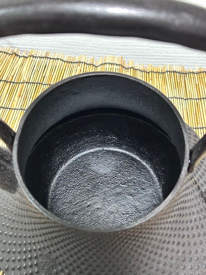 未使用品、タグ付 南部成龍堂鋳 及川光正 斎峰造 30型 南部鉄瓶 南部