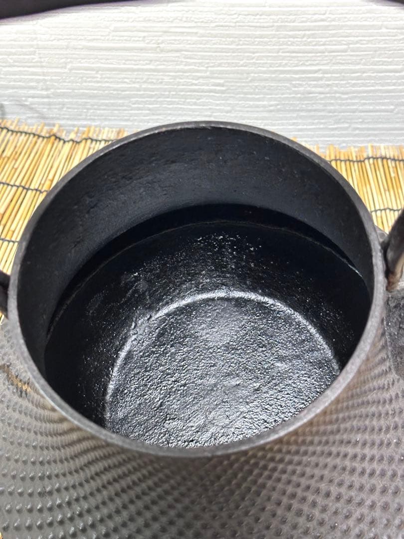 未使用品、タグ付 南部成龍堂鋳 及川光正 斎峰造 30型 南部鉄瓶 南部