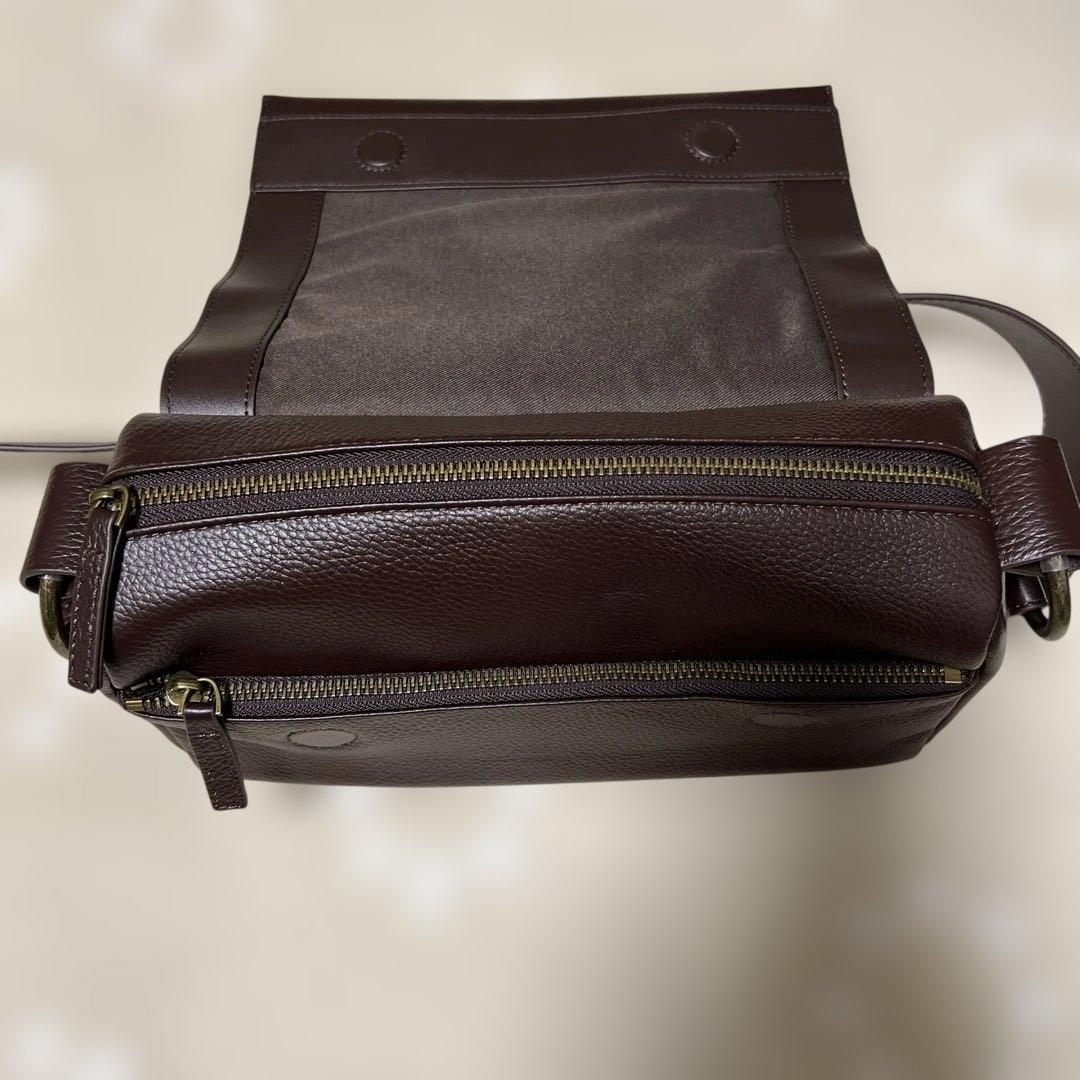 BEARDSLEY ビアズリー レザーボディバッグ ブラウン - メルカリ