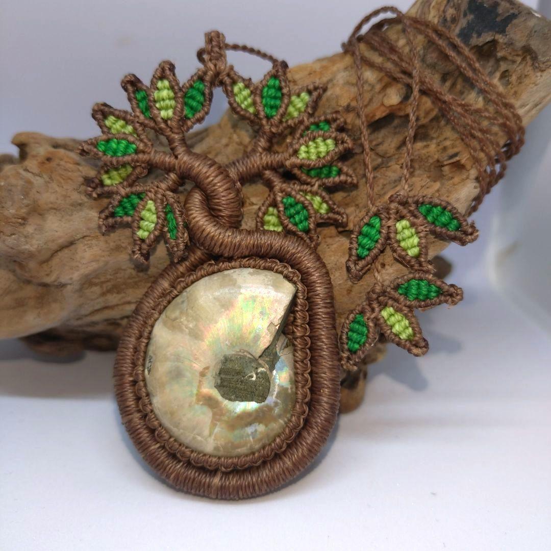 生命の樹 マクラメ編みネックレス - メルカリ