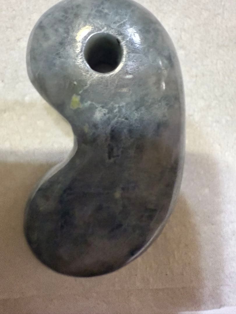 糸魚川翡翠‼️青海川産勾玉‼️青翡翠‼️大44mm‼️30.2g‼️送料無料‼️破格値‼️