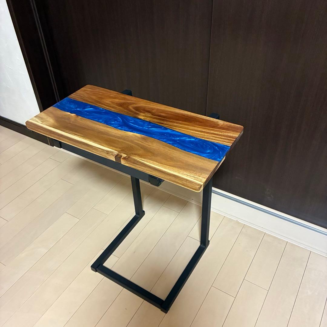 レジンテーブル　サイドテーブル　青レジン リゾートのようなブルーレジンテーブル！【倉庫見学から完成まで