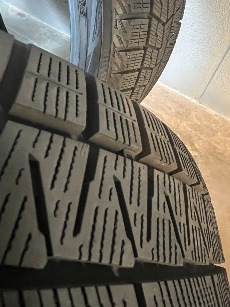 【25年製】 225/45/R18 ヨコハマアイスガード7 ig70スタッドレス